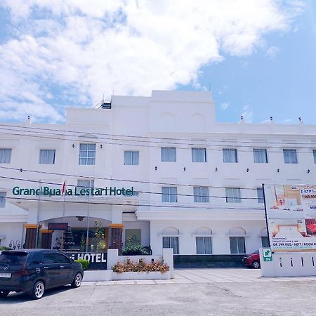 Grand Buana Lestari Hotel Паданг Екстериор снимка