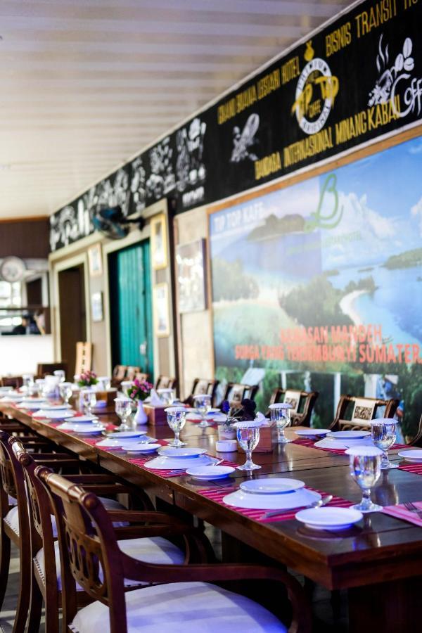 Grand Buana Lestari Hotel Паданг Екстериор снимка